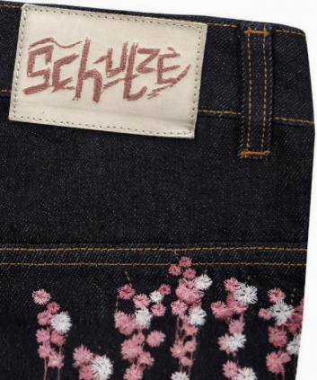 Derschutze Plum Blossom Embroidery Straight-Leg Jeans