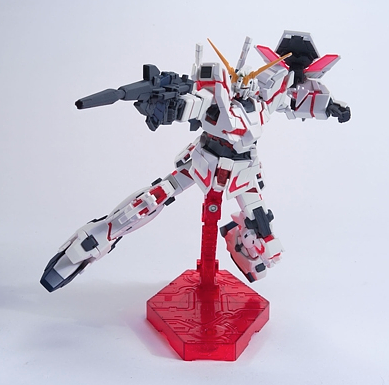 HGUC 100 RX-0 Unicorn Gundam (Destroy Mode) 1/144