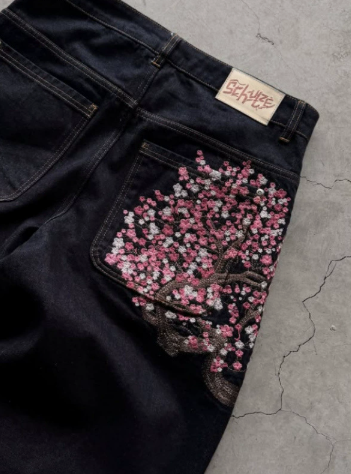 Derschutze Plum Blossom Embroidery Straight-Leg Jeans